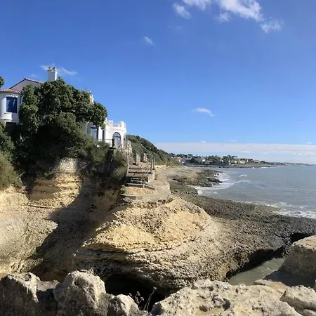 Palais Sur - Maison Situee Rue Des Ecoles - Au Calme Villa