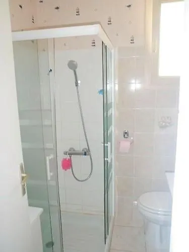 Palais Sur - Maison Situee Rue Des Ecoles - Au Calme *